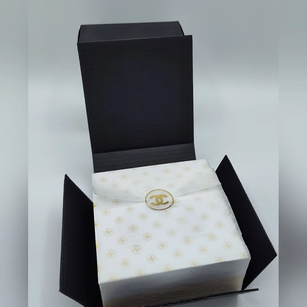 CHANEL Boutique Sticky Note Block Heavy Gold Base Luxury Desk Paper NIB